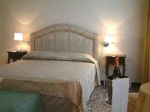 Palazzo Rosa Bed & Breakfast Venice